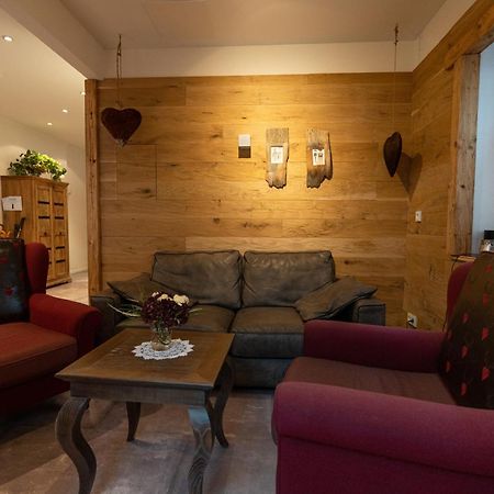 Haller'S Posthotel Riezlern Kültér fotó