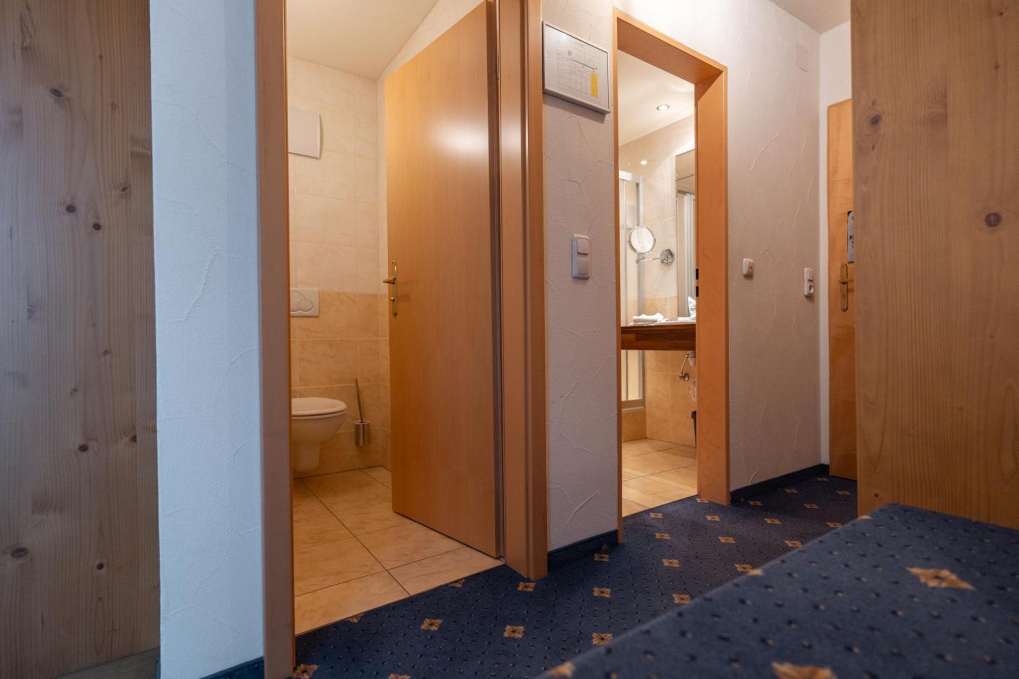 Haller'S Posthotel Riezlern Kültér fotó