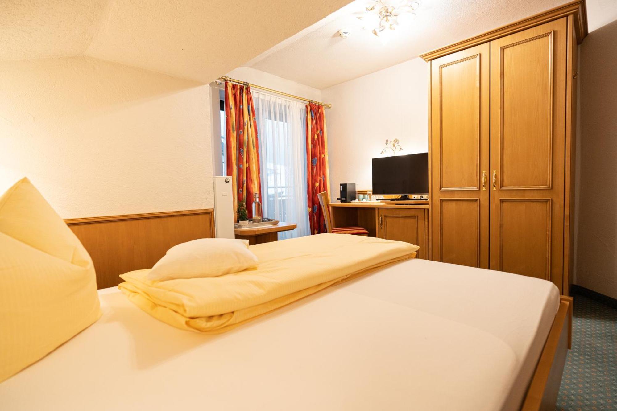 Haller'S Posthotel Riezlern Kültér fotó