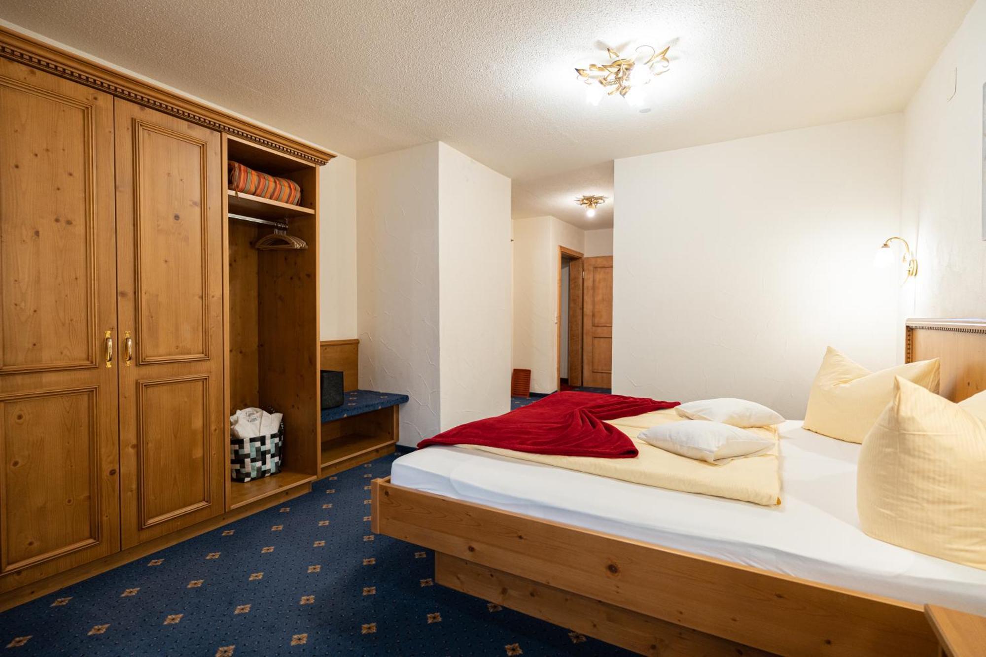 Haller'S Posthotel Riezlern Kültér fotó