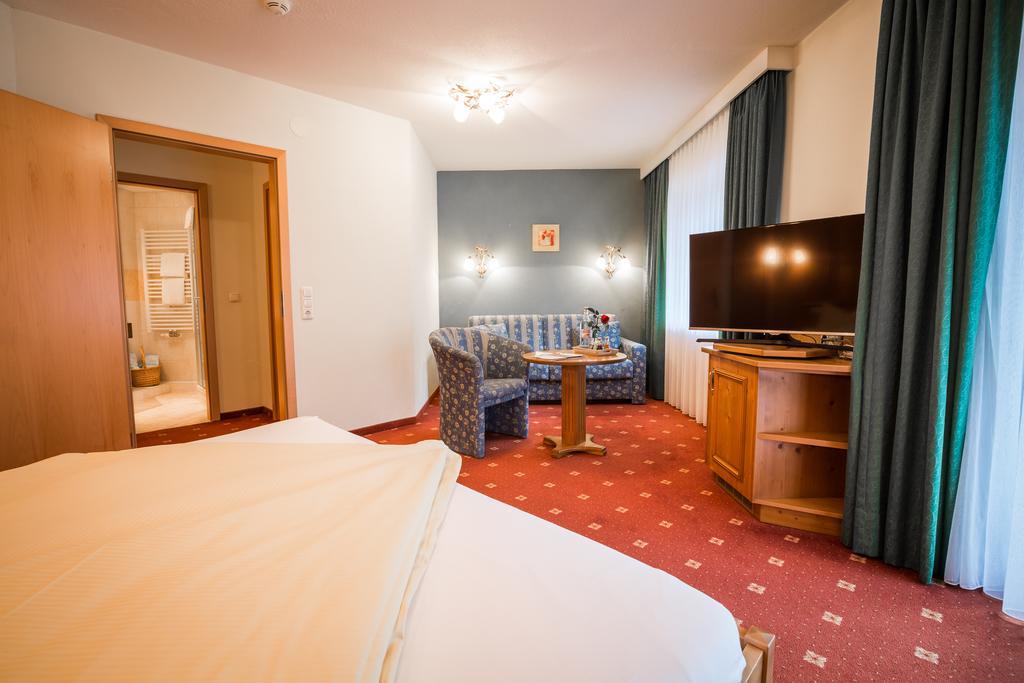 Haller'S Posthotel Riezlern Kültér fotó