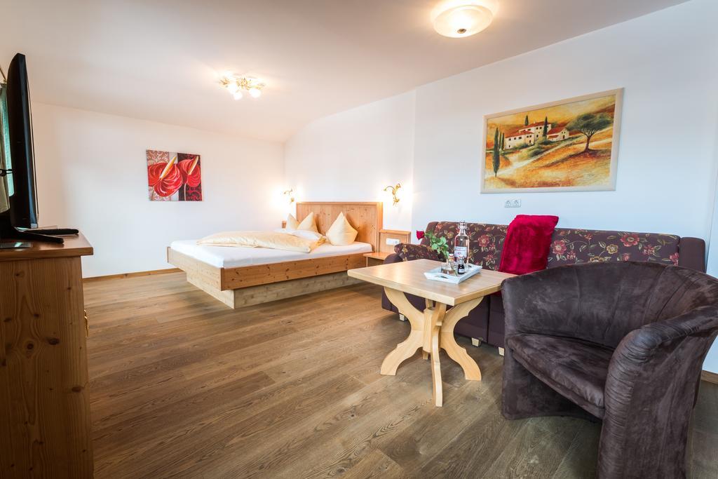 Haller'S Posthotel Riezlern Kültér fotó