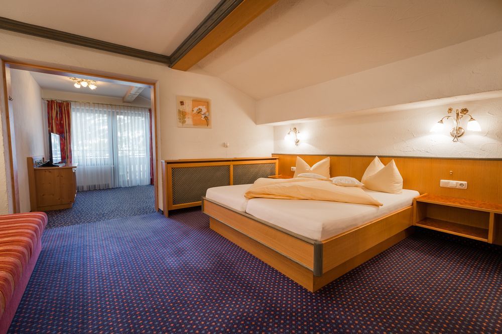 Haller'S Posthotel Riezlern Kültér fotó